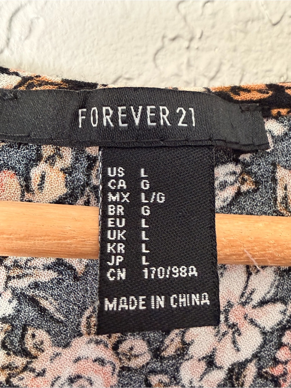 Dress Subcategory Identification - Picture 5 of 6